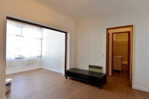 Apartamento T1 para Arrendamento, Monte Estoril - Cascais.