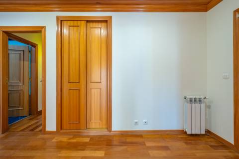 T2 para arrendamento em condominio fechado em Cascais.