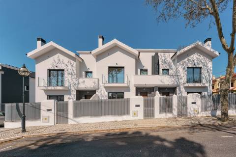 Ocean Prime Village - Condomínio de luxo com 11 moradias  em S.Pedro do Estoril, Cascais.