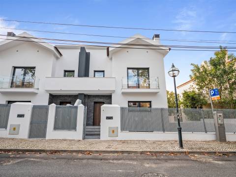 Ocean Prime Village - Condomínio de luxo com 11 moradias  em S.Pedro do Estoril, Cascais.