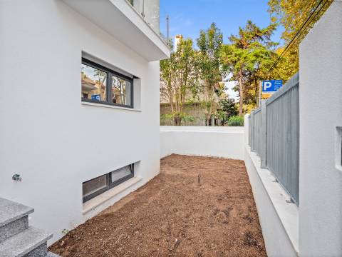 Ocean Prime Village - Condomínio de luxo com 11 moradias  em S.Pedro do Estoril, Cascais.