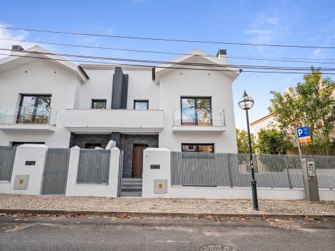 Ocean Prime Village - Condomínio de luxo com 11 moradias  em S.Pedro do Estoril, Cascais.