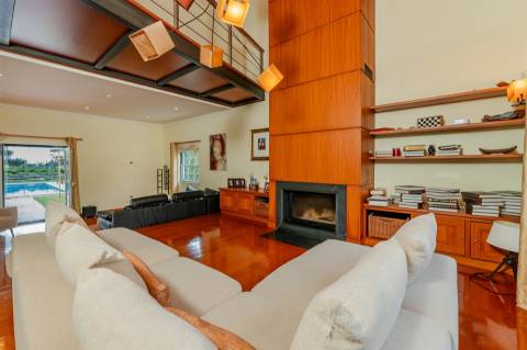 Moradia T4 de Luxo com Vista Golf na Exclusiva Quinta da Beloura I, Sintra