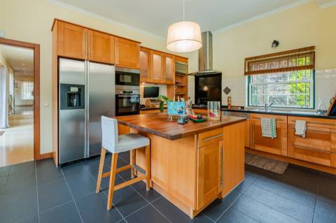 Moradia T4 de Luxo com Vista Golf na Exclusiva Quinta da Beloura I, Sintra