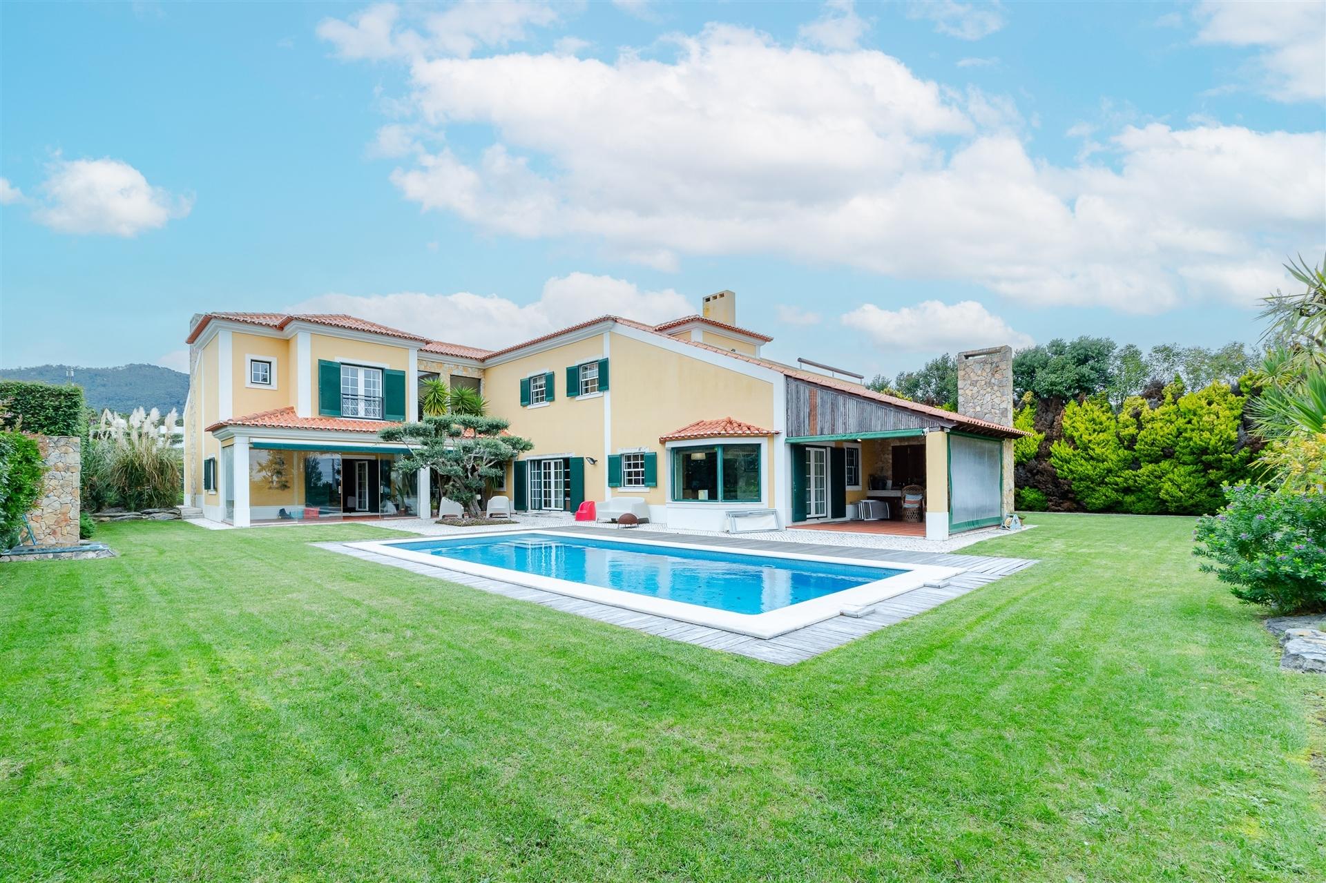 Moradia T4 de Luxo com Vista Golf na Exclusiva Quinta da Beloura I, Sintra