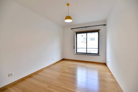 T2 para arrendamento em Belém. Apartamento T2 para arrendar em Belém.