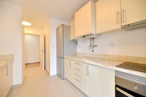 T2 para arrendamento em Belém. Apartamento T2 para arrendar em Belém.