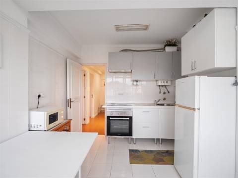 Apartamento T1 para arrendar no Monte Estoril