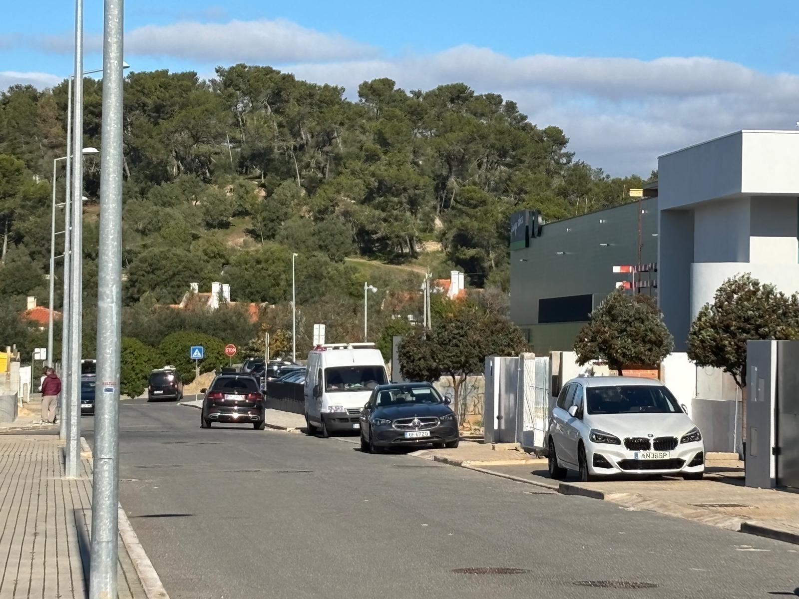 Andar de moradia T2 com amplo espaço exterior no Murtal — Parede