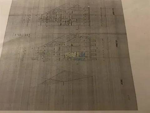 Andar de moradia T2 com amplo espaço exterior no Murtal — Parede