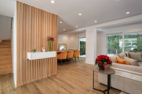 Moradia Exclusiva em Condomínio Privado, com Vista Mar e Rooftop Panorâmico, no centro de Cascais.