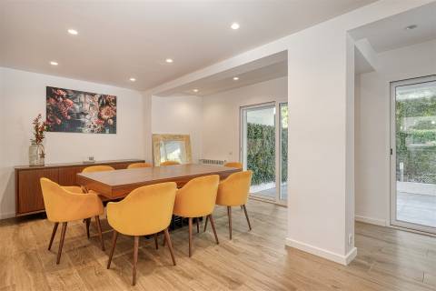 Moradia Exclusiva em Condomínio Privado, com Vista Mar e Rooftop Panorâmico, no centro de Cascais.