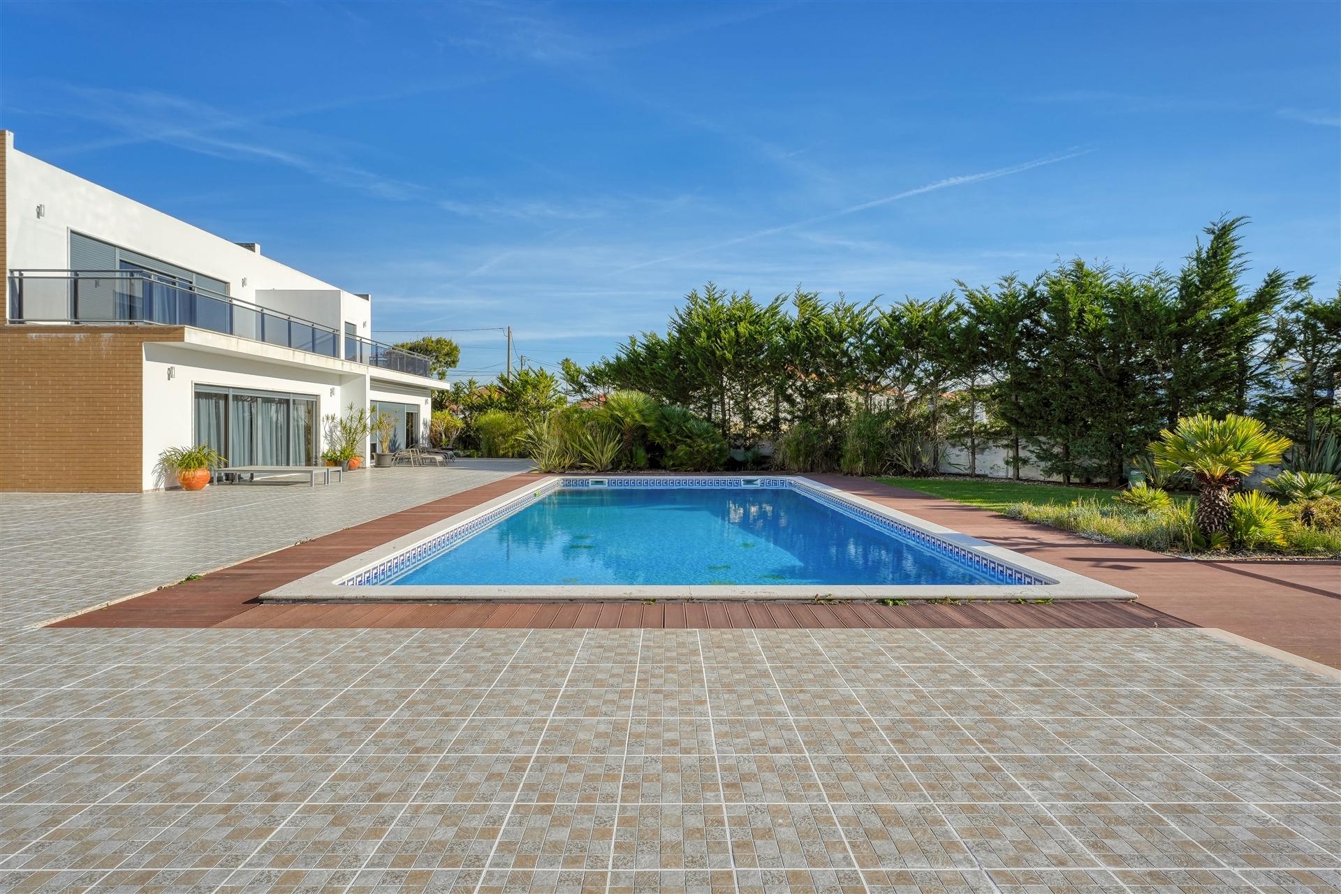 Moradia de Luxo a 5 Minutos da Praia de Magoito – Sintra