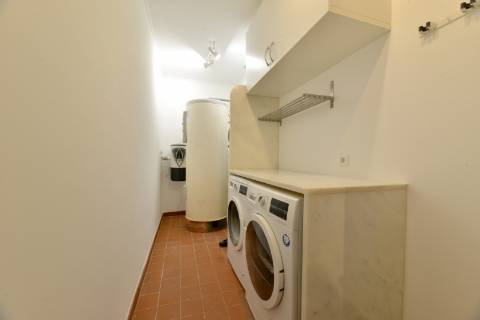 Apartamento T2 para arrendamento condominio privado.