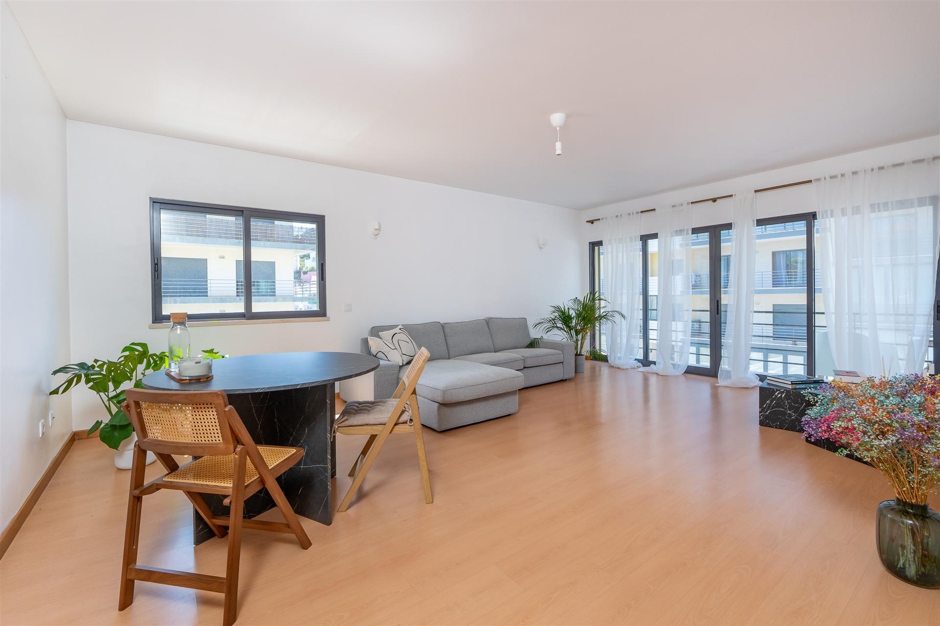 Magnifico Apartamento para arrendar com 104m2 Pronto a Habitar