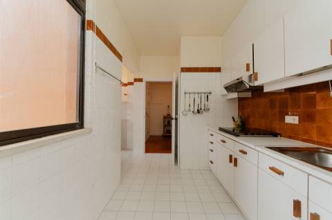 T2 Espaçoso para Arrendamento na Quinta da Gandarinha – Centro de Cascais