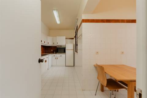 T2 Espaçoso para Arrendamento na Quinta da Gandarinha – Centro de Cascais