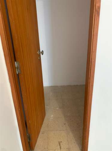 Garagem para arrendar com 14 m² em Mem- Martims Garagem para arrendamento com 14 m² em Mem-Martins