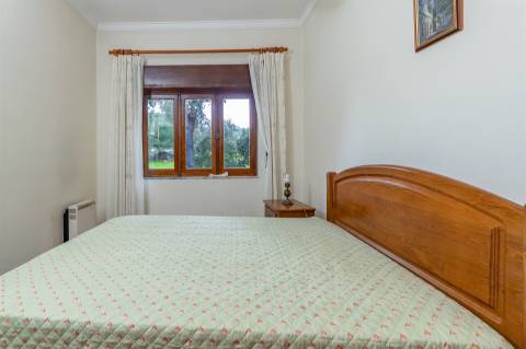 Moradia de 4 assoalhadas na Amora.