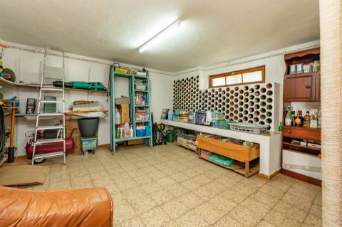 Moradia de 4 assoalhadas na Amora.