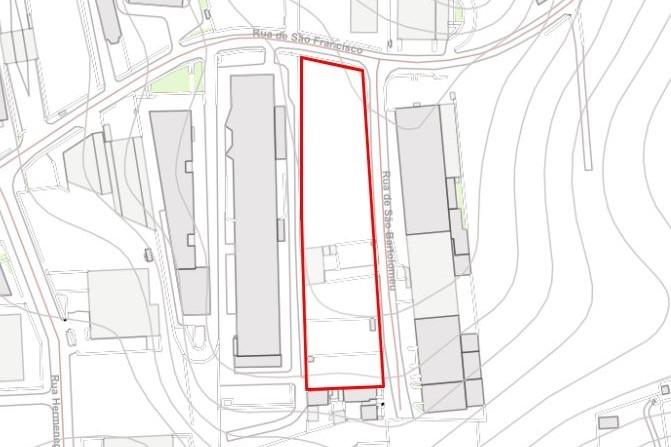 Terreno Industrial com Rendimento Imediato – Localização Estratégica | Cascais