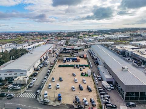 Terreno Industrial com Rendimento Imediato – Localização Estratégica | Cascais