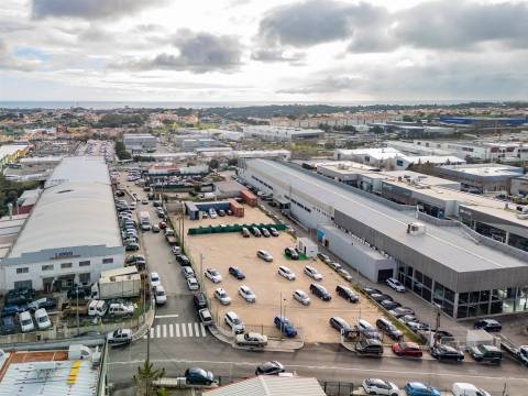 Terreno Industrial com Rendimento Imediato – Localização Estratégica | Cascais