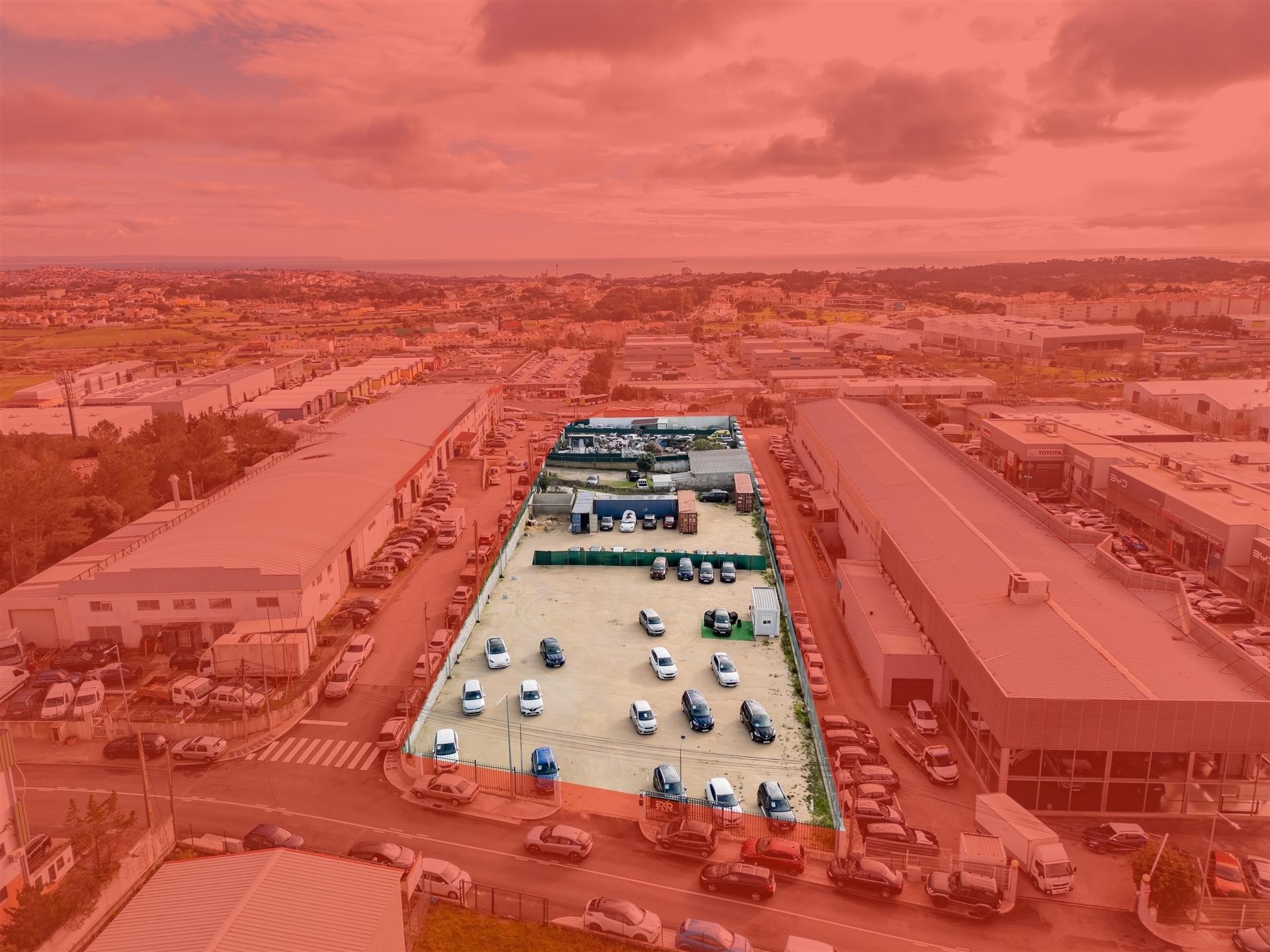 Terreno Industrial com Rendimento Imediato – Localização Estratégica | Cascais