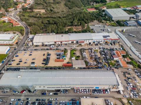 Terreno Industrial com Rendimento Imediato – Localização Estratégica | Cascais