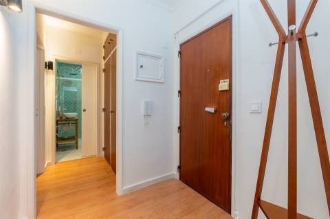 T1 de Luxo para Arrendamento no Monte Estoril