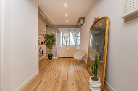 Apartamento T1 para Arrendamento em Cascais com Vista Mar