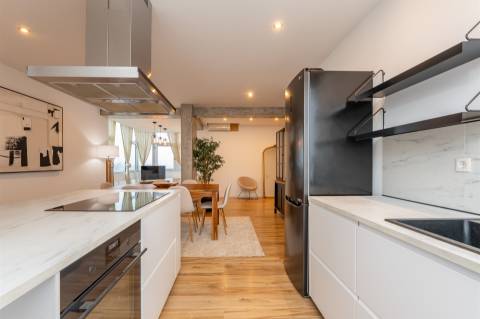 Apartamento T1 para Arrendamento em Cascais com Vista Mar