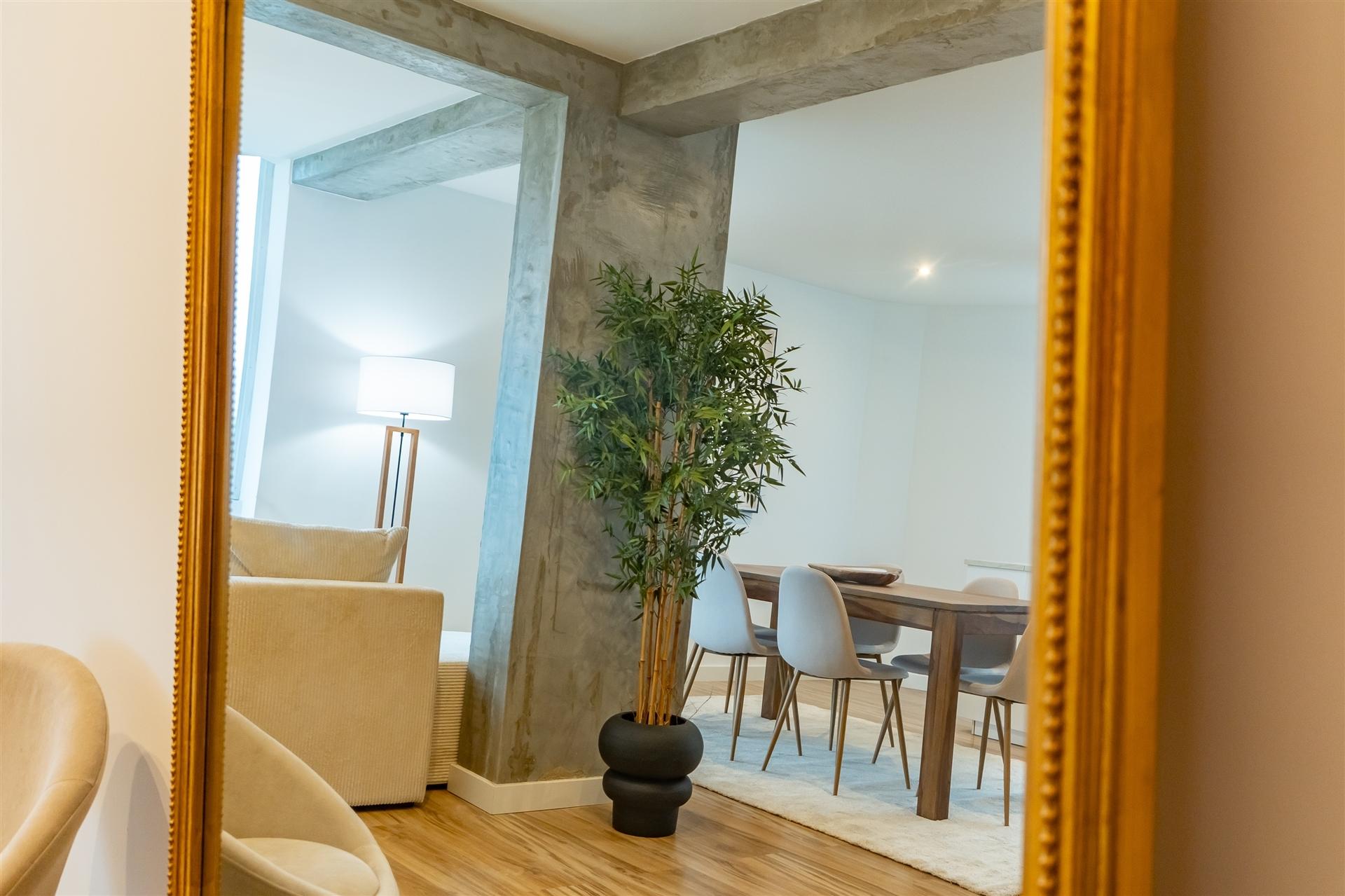 Apartamento T1 para Arrendamento em Cascais com Vista Mar