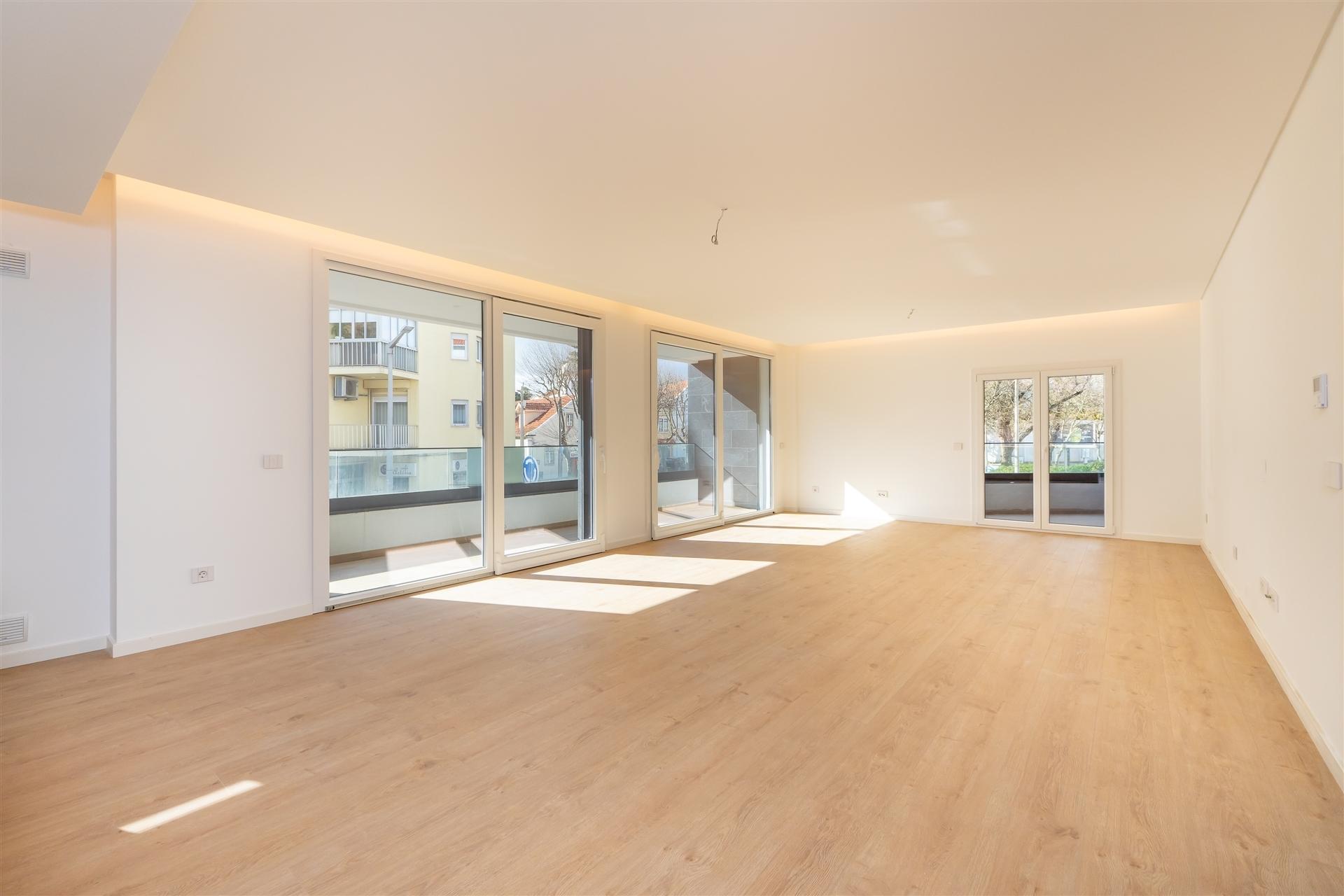 Apartamento T3 novo em Cascais ao lado do mar