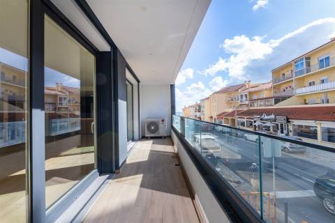 Apartamento T3 novo em Cascais ao lado do mar