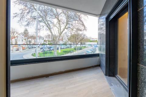 Apartamento T3 novo em Cascais ao lado do mar