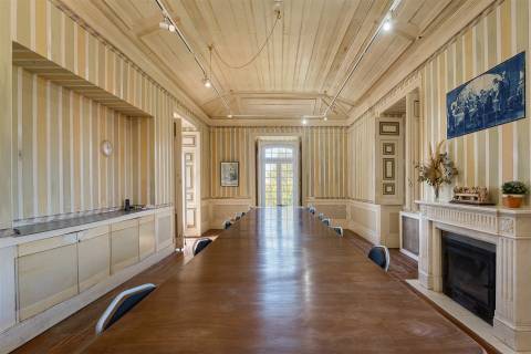 Quinta histórica, património cultural do século XVIII, localizada em Carcavelos.