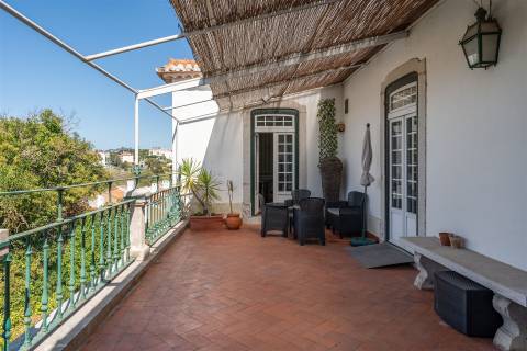 Quinta histórica, património cultural do século XVIII, localizada em Carcavelos.