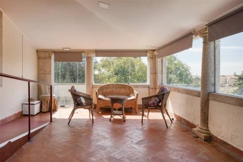 Quinta histórica, património cultural do século XVIII, localizada em Carcavelos.