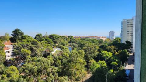 Apartamento T2 no centro de Cascais para arrendamento.