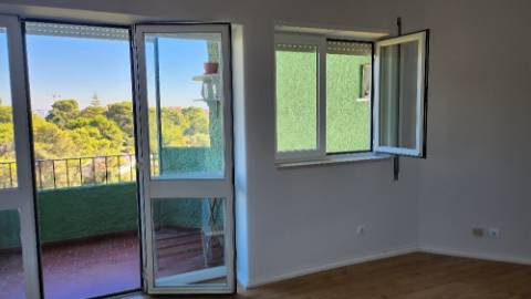 Apartamento T2 no centro de Cascais para arrendamento.