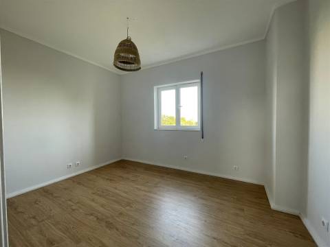 Apartamento T2 no centro de Cascais para arrendamento.