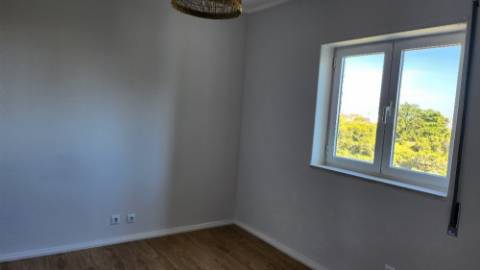 Apartamento T2 no centro de Cascais para arrendamento.