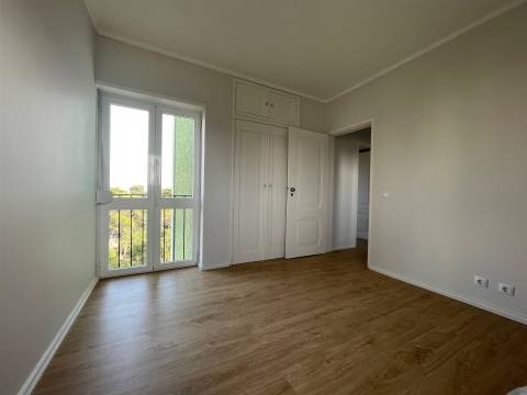 Apartamento T2 no centro de Cascais para arrendamento.