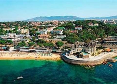 Apartamento T2 no centro de Cascais para arrendamento.