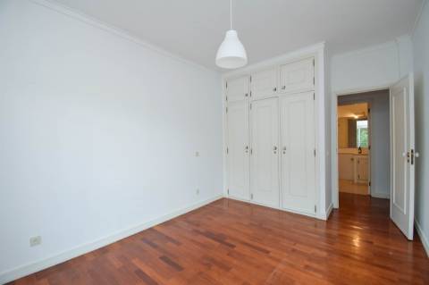 Apartamento T3 para arrendar no Monte Estoril