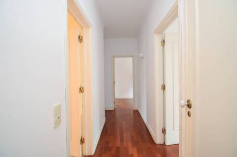 Apartamento T3 para arrendar no Monte Estoril