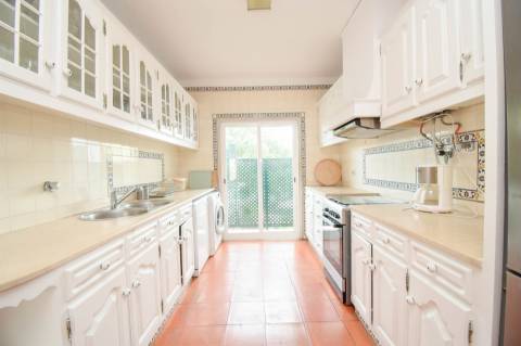 Apartamento T3 para arrendar no Monte Estoril