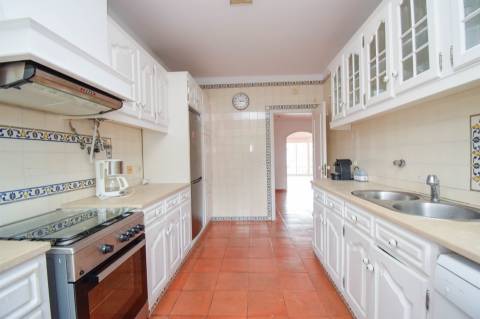 Apartamento T3 para arrendar no Monte Estoril