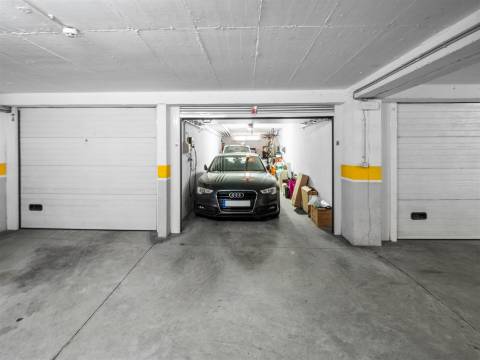 T2 em Condomínio Fechado com piscina